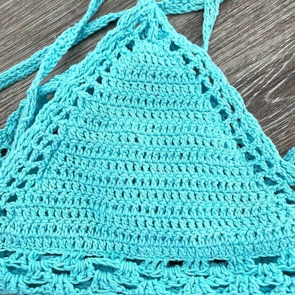 Bali Chic Blue crocheted bikini top - Picture 9 of 11